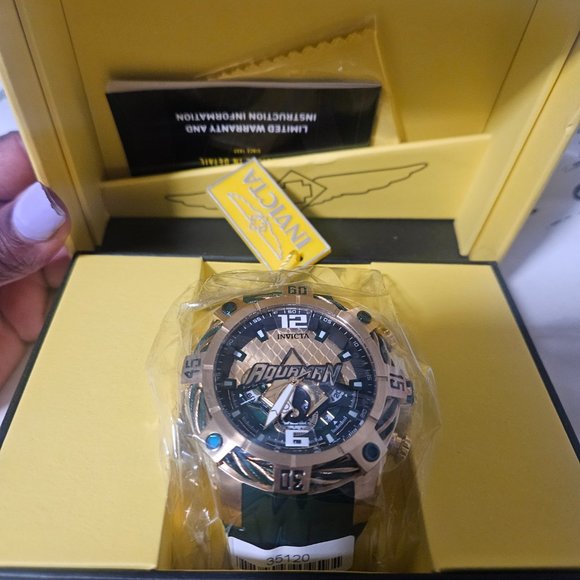 Limited Edition Aquaman Invicta Men's Watch - Picture 2 of 4